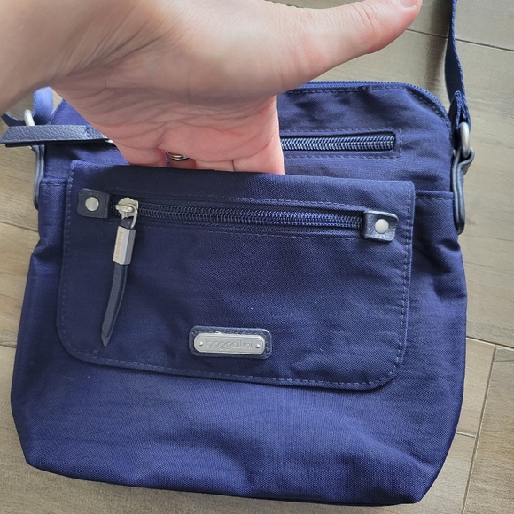Baggallini Crossbody & Wallet RFID Medium Multi-Compartment Nylon Navy Blue - Picture 6 of 14